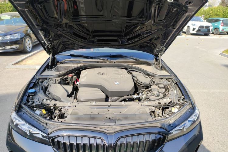 Used BMW 3 Series 2025 330Li M Sport Shadowline Package
