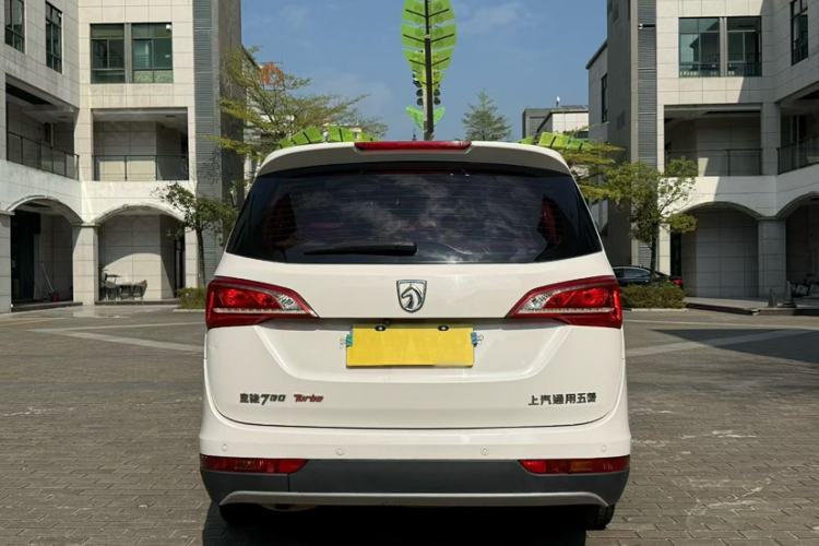 Used Baojun 730 2017 1.5T Manual Fashion Version 7 Seats China V Emission Standard