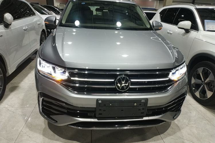 Used Volkswagen Tiguan L 2022 380TSI Automatic All-Wheel Drive R-Line Flagship 7-Seater
