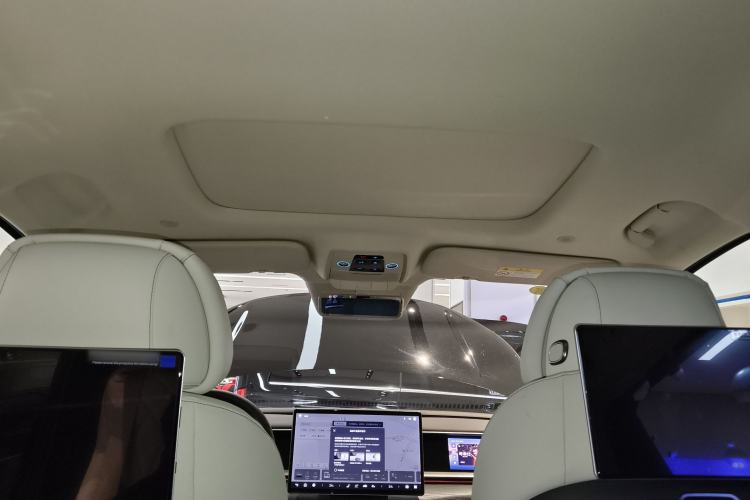 Used Denza D9 2025 DM-i Intelligent Drive 1020 Four-Wheel Drive Flagship Model
