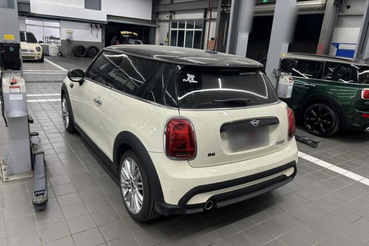 Used  MINI 2022 1.5T COOPER Classic Edition
