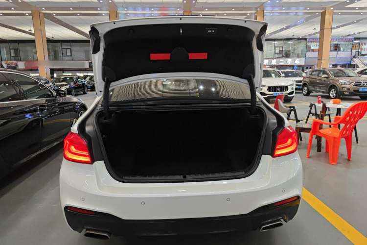 Used BMW 5 Series 2018 Restyled 530Li Luxury Edition M Sport Package