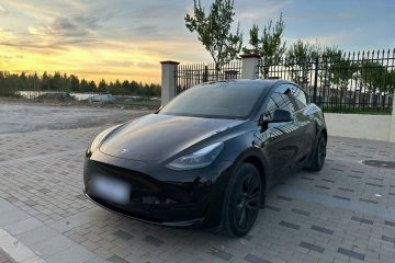 Used Tesla Model Y 2023 Rear-Wheel-Drive Version