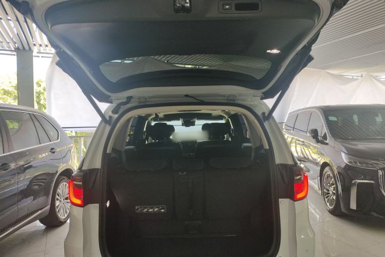 Used Honda Elysion 2024 2.0L eHEV Comfort Edition