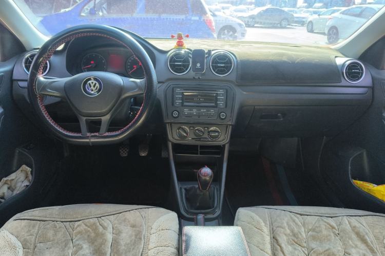 Used Volkswagen Jetta 2017 1.4L Manual Fashion Edition
