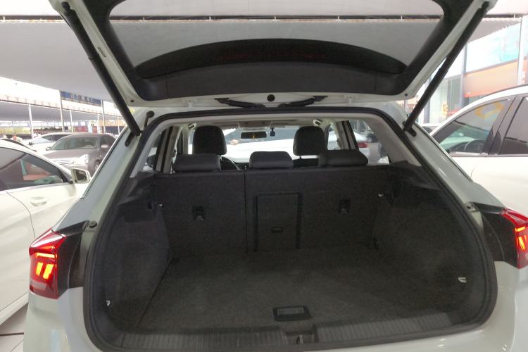 Used Volkswagen T-ROC 2018 280TSI DSG Four-Wheel Drive Comfort Version China V Standard
