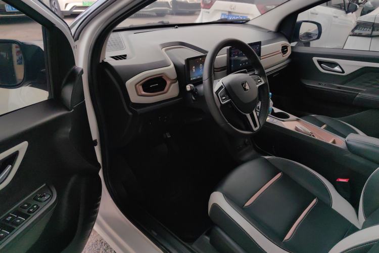 Used SOL E10X 2021 302 km Range Fashion Edition 30.2 kWh
