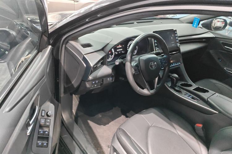 Used Toyota Avalon 2019 Dual-Engine 2.5L Luxury Edition China VI Standard
