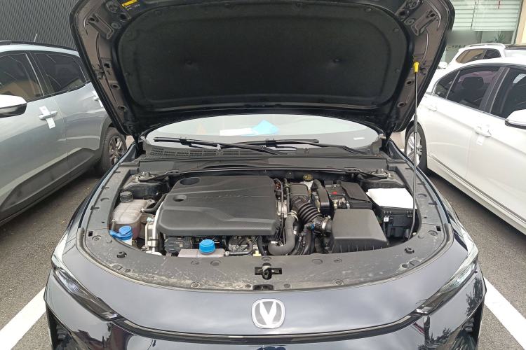 Used Changan UNI-V 2024 1.5T Prestige Sport Edition
