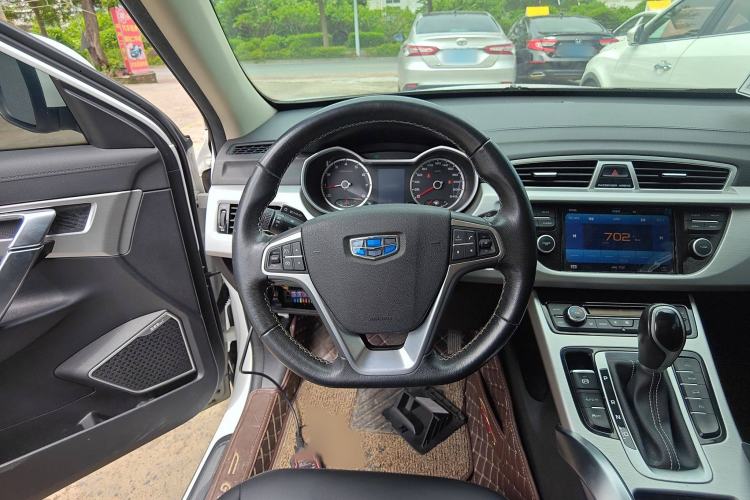 Used Geely Auto Emgrand X7 Sport 2016 1.8TD Automatic ZhiShang Model
