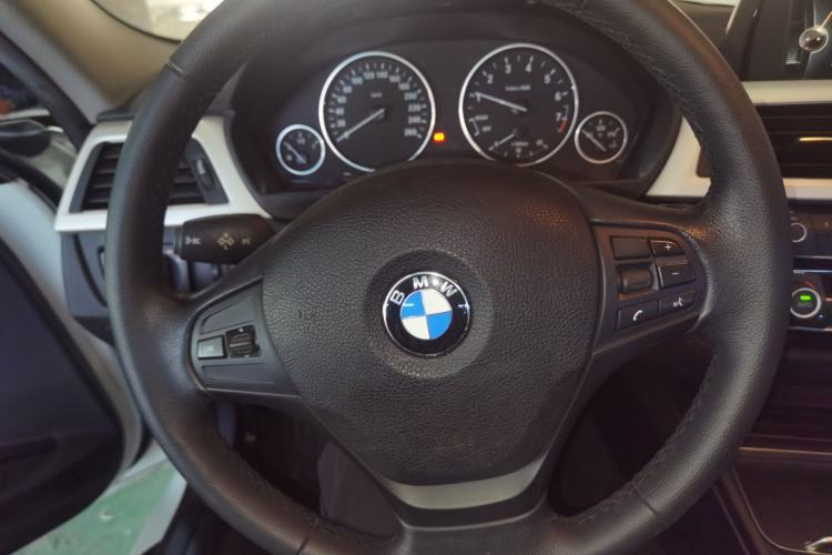 Used BMW 3 Series 2016 316i Fashion Model
