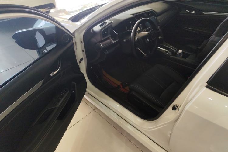 Used Honda Civic 2016 220TURBO CVT Prestige Edition
