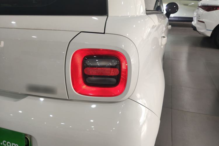 Used ORA Black Cat 2021 301 km Basic Version
