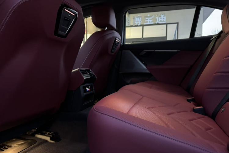 Used BMW i5 2024 eDrive 35L Luxury Package
