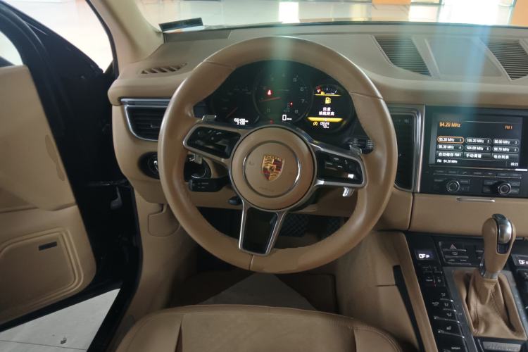 Used Porsche Macan 2014 Macan 2.0T
