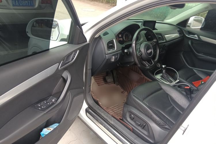 Used Audi Q3 2015 35 TFSI Comfort Model
