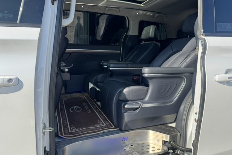 Used GAC Trumpchi M8 2023 Master Series 390T Prestige Edition
