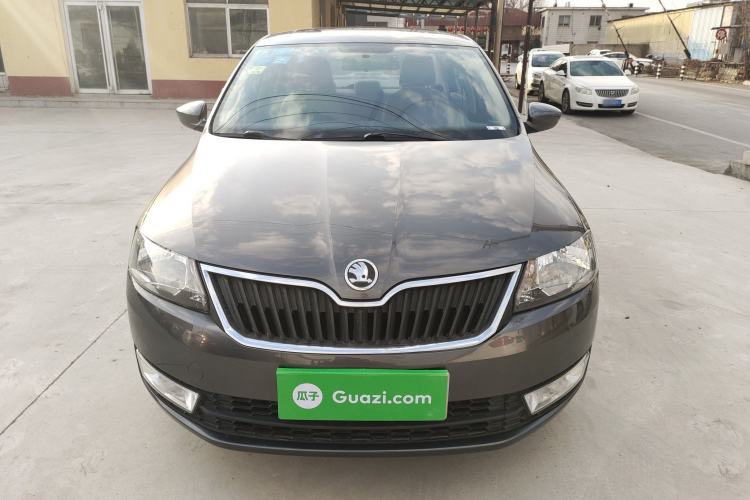Used Skoda Rapid 2013 1.6L Manual Smart Selection Model