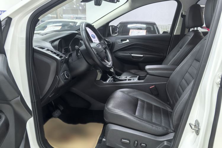 Used Ford Kuga 2019 EcoBoost 180 Two-Wheel-Drive Titanium Plus Model China V Standard
