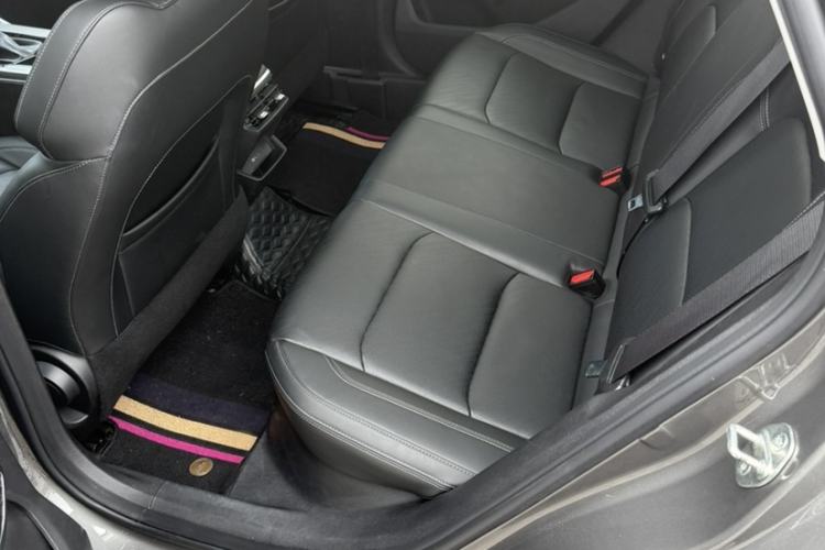 Used Geely Auto Emgrand 2023 4th Generation Champion Edition 1.5L CVT Prestige Model
