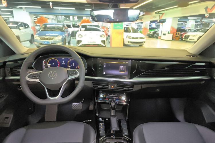 Used Volkswagen Passat 2025 Outstanding Model 330TSI Starry Elite Edition
