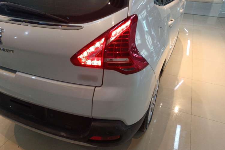 Used Peugeot 3008 2013 2.0L Automatic Classic Edition
