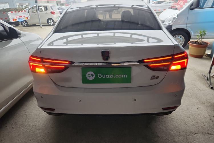 Used Roewe i6 2019 PLUS 1.6L Manual 4G Connected Deluxe Top-Tier Version