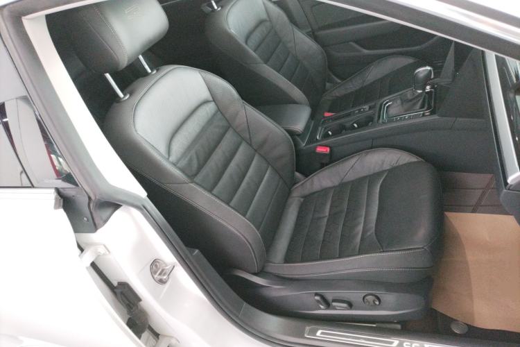 Used Volkswagen FAW-Volkswagen CC 2021 380TSI Striking Edition
