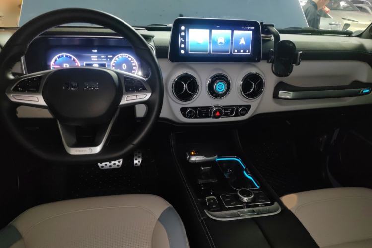 Used  BJ40 2023 2.0D Automatic Four-Wheel Drive Blade Hero Edition Adventurer Type
