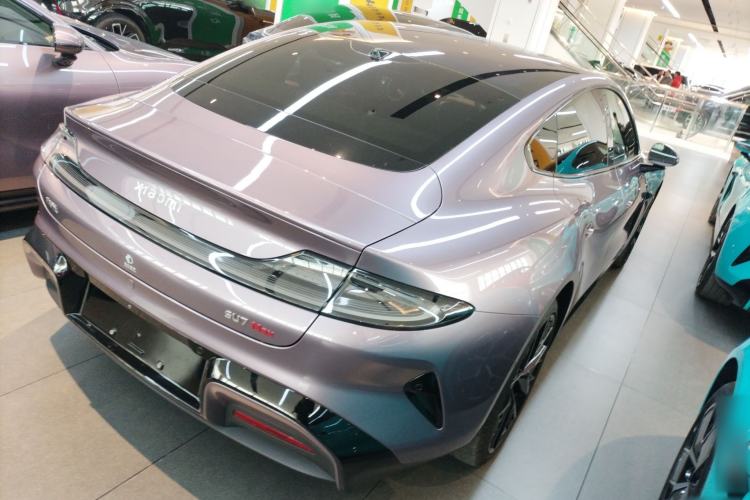 Used Xiaomi Auto SU7 2024 Four-Wheel Drive Ultra-Long Range Advanced Intelligent Driving Max Edition