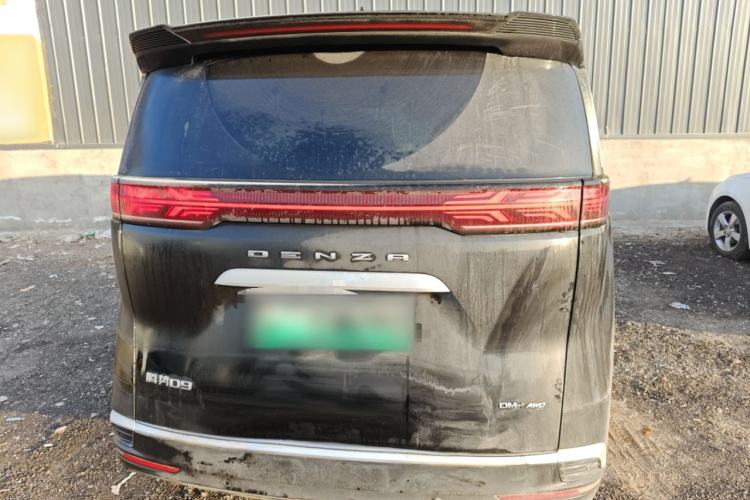 Used Denza D9 2024 DM-i 980 Four-Wheel Drive Prestige Model
