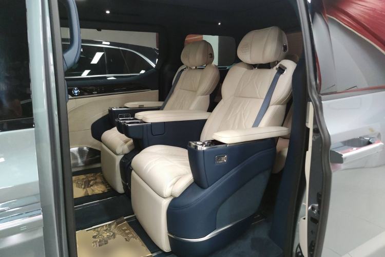 Used Zeekr 009 2024 Six-Seat Executive Version 4WD 108 kWh
