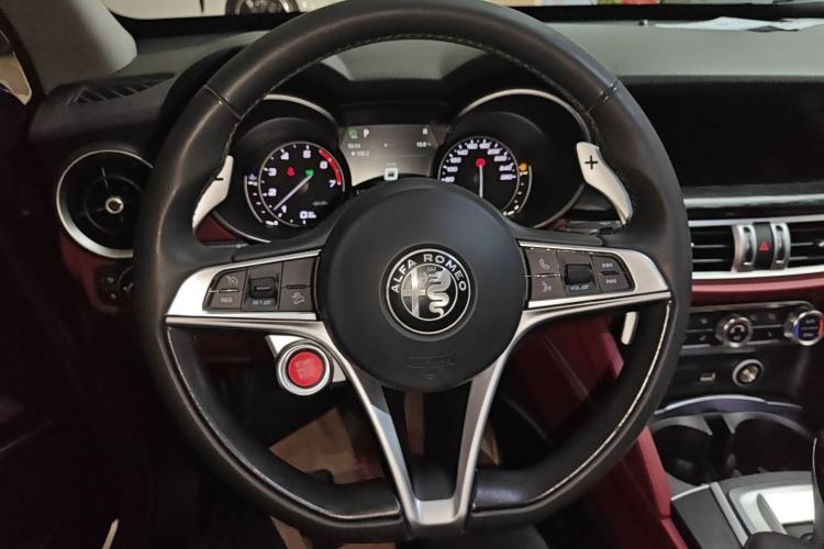 Used Alfa Romeo Stelvio 2017 2.0T 280HP Luxury Edition