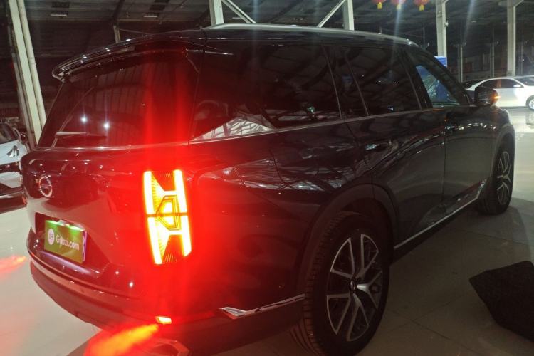 Used GAC Trumpchi GS8 2022 Flagship Series 2.0 TGDI Two-Wheel-Drive Prestige Edition (7 Seats)
