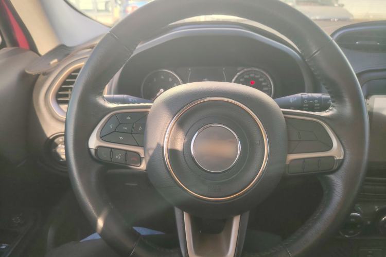 Used  Renegade 2017 180T Automatic Jingneng Edition
