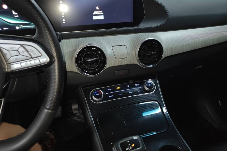 Used FORTHING Yacht 2022 1.5T DCT Chasing-the-Waves Edition
