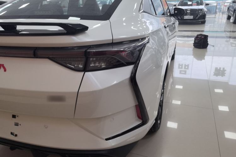 Used Dongfeng Aeolus Yixuan 2021 230T Automatic Zuiying Knight Edition
