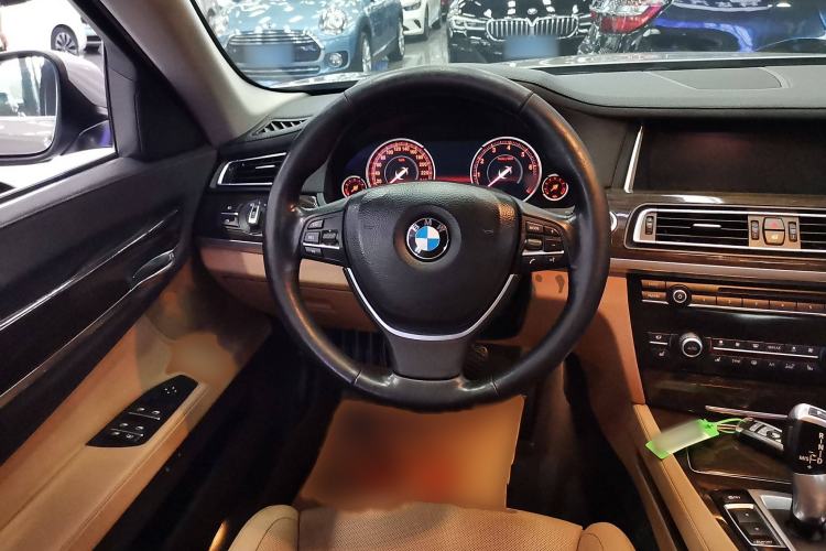 Used BMW 7 Series 2013 730Li Luxury Model
