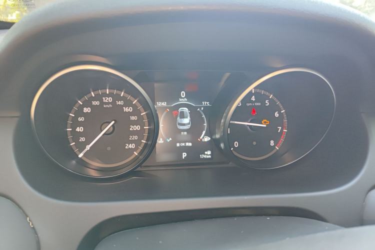 Used Land Rover Discovery Sport 2019 240 PS SE Version China VI Standard