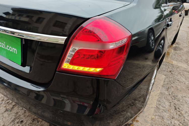 Used Geely Auto Diamond 2016 1.5L Manual Elite Version China IV Standard
