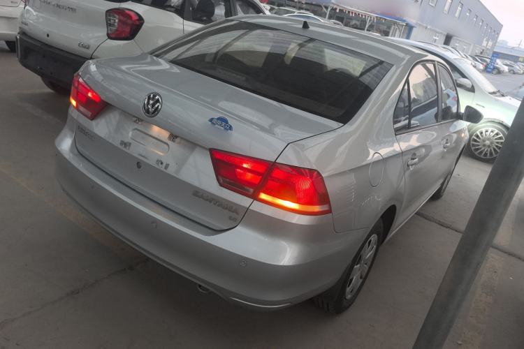 Used Volkswagen Santana 2013 1.6L Manual Fashion Edition
