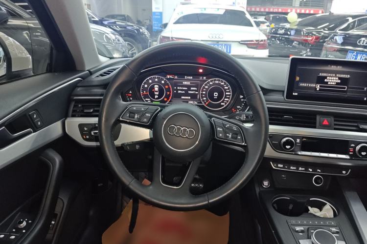 Used Audi A4L 2019 40 TFSI Fashion Edition China VI Emission Standard
