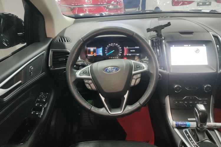 Used Ford Edge 2018 EcoBoost 245 Two-Wheel-Drive Titanium 7-Seater China V Standard
