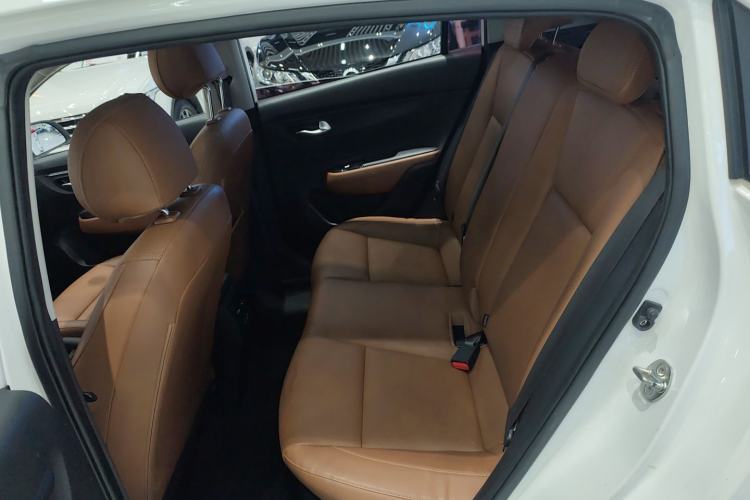 Used Kia KX Cross 2018 1.6L Automatic Dynamic Sunroof Version
