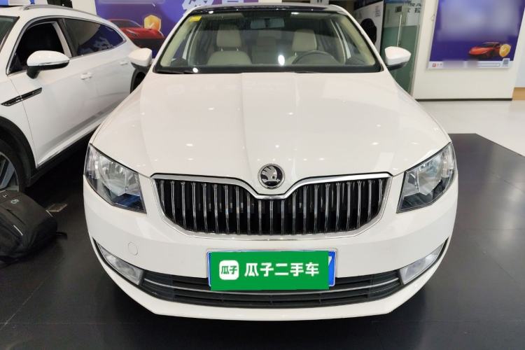 Used Skoda Octavia 2015 1.6L Automatic Yijun Edition

