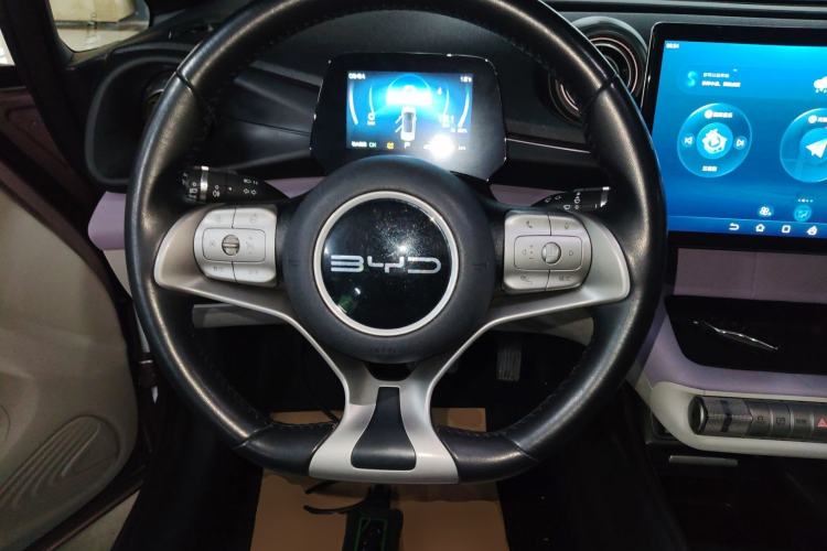 Used BYD Dolphin 2023 420 km Fashion Edition
