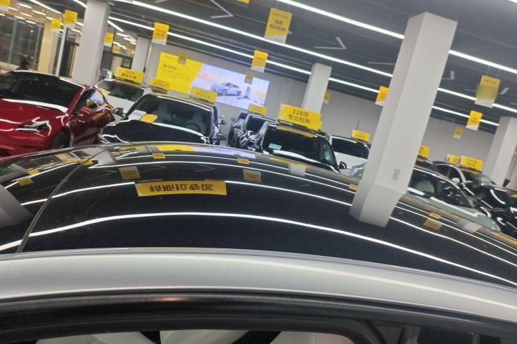 Used Tesla Model Y 2023 High-Performance All-Wheel-Drive Version