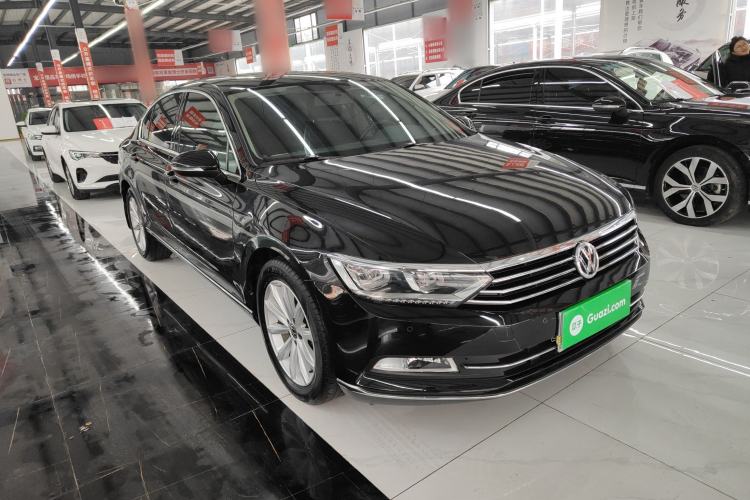 Used Volkswagen Magotan 2019 330TSI DSG Leading Edition China V Standard
