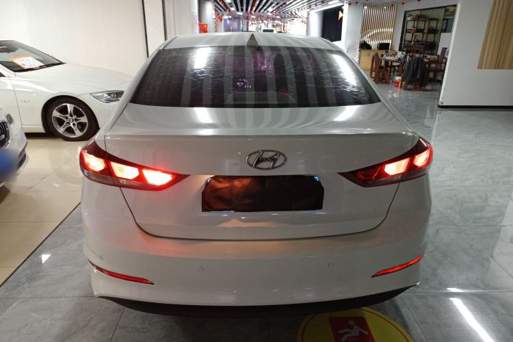 Used Hyundai Elantra 2016 1.6L Automatic ZhiXuan – Elite Version
