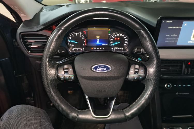 Used Ford Escape 2020 EcoBoost 245 Two-Wheel-Drive Titanium Edition
